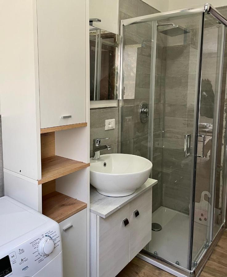 Lake Apartment Ischia Red Тенна Экстерьер фото